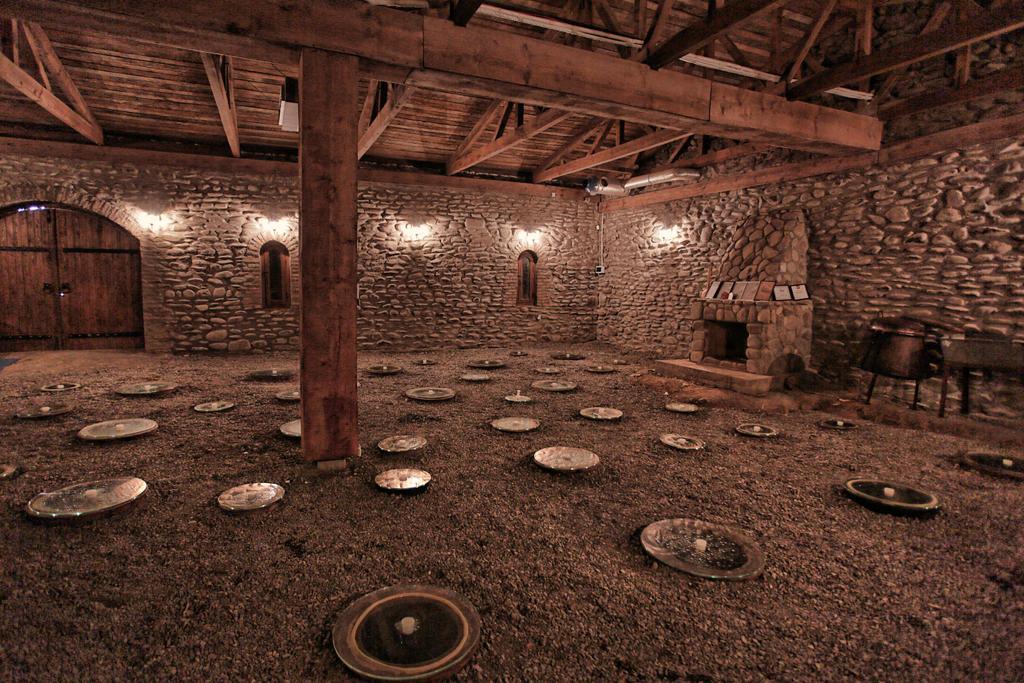 Budeshuri Saperavi Qvevri 2022 – Rotwein trocken aus Georgien – Kapistoni